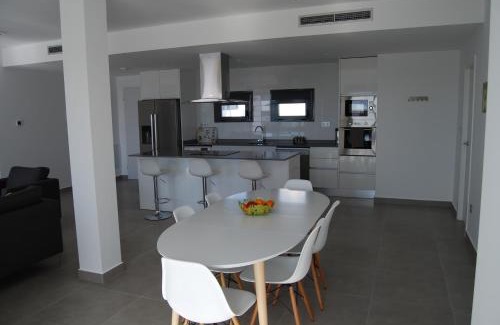Pilar de la Horadada Apartment | Inviting Lamar House: Family-Friendly with Pool Access