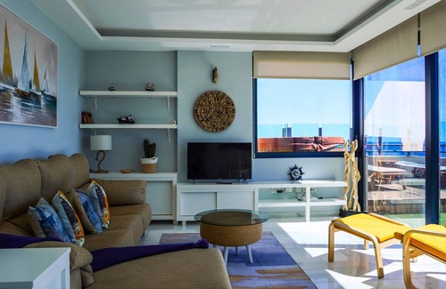 Puerto de Guimar Apartment | Scenic Lamar Attic with Sea View & Spa Amenities
