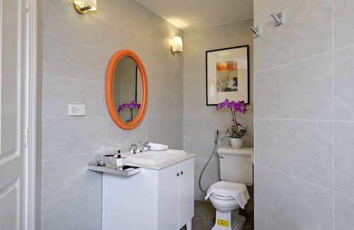 Da Lat Hotel | Delight in Comfort at Lamarque Dalat Villa with Spa & Pool