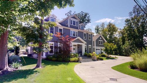 South Haven House | Discover Relaxation at Lamb Haven - Pet Friendly Retreat