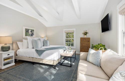 Vineyard Haven Hotel | Discover Lambert's Cove Inn & Resort with Private Beach Access