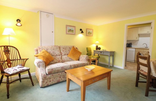Seaford Cottage | LAMBLES, pet friendly, with a garden in Seaford