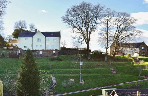 Paignton House | Guest Rated 10/10: Lambs Gate - Pet & Child Friendly Retreat