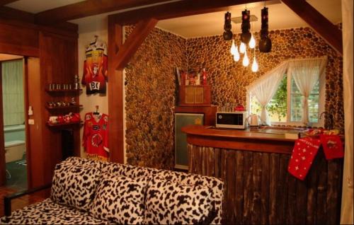 Wat Ket House | Discover Lamduan Boutique Homestay: Oceanfront Retreat Awaits