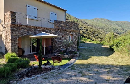Notre-Dame-de-la-Rouviere Apartment | Discover Lamedoune: Inviting Apartment with Pool in Cévennes