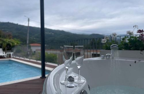 Gondoriz House | Relaxing Lamegos Guesthouse II with Pool and Hot Tub