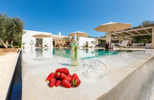 Ostuni Villa | Discover Lamia del Bosco: Poolside Retreat with Top Ratings