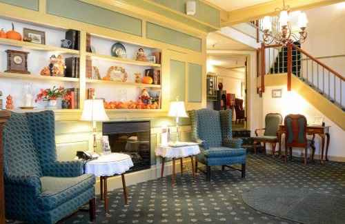 Hampton Hotel | Welcoming Lamies Inn & The Old Salt Tavern for Families
