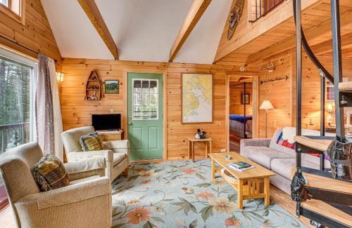 Lamoine House | Cozy Lamoine Cabin with Deck Near Acadia National Park