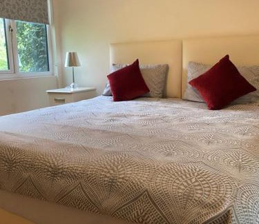 Olney House | Discover Lamorna: Highly Rated Hotel Awaits You!