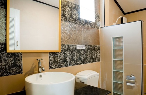 Ban Wang Hom Hotel | Discover Comfort at Lampam Resort: Family-Friendly Amenities