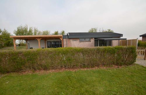 Serooskerke House | Explore Lamsoor: Pet-Friendly Haven with High Guest Ratings