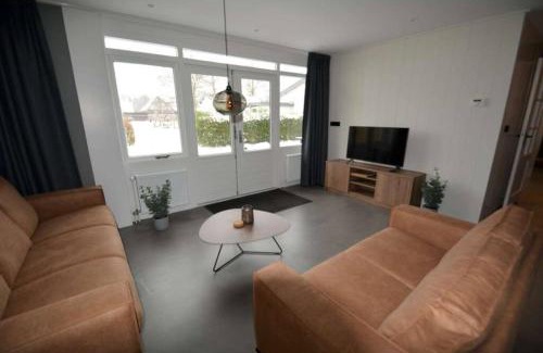 Serooskerke House | Explore Lamsoor: Pet-Friendly Haven with High Guest Ratings
