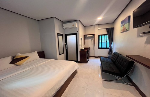 Khuan Khanun Hotel | Family-Friendly Getaway at Lan Bua Resort with Kitchen