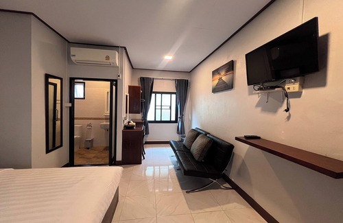 Khuan Khanun Hotel | Family-Friendly Getaway at Lan Bua Resort with Kitchen