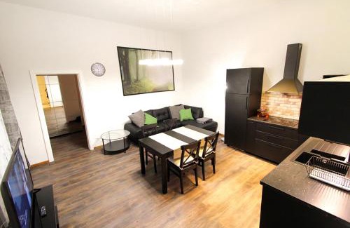 Leopoldstadt Apartment | Pet-Friendly Lana Appartements Rated 9.5/10 by Guests