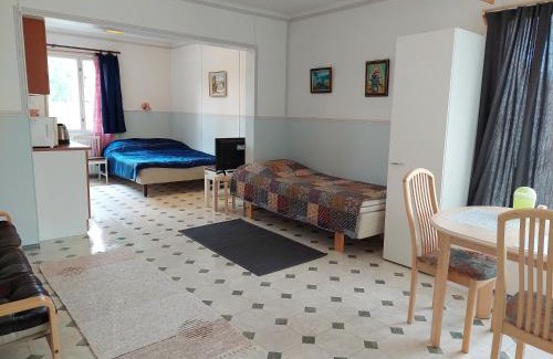 Rautjarvi House | Cozy Lana Guest House with Ocean View & Hot Tub