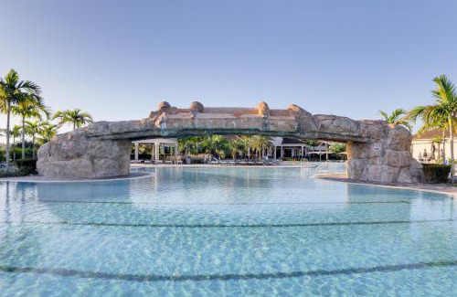 Lakewood Ranch Apartment | Inviting Bradenton Condo with Lanai and Poolside Relaxation