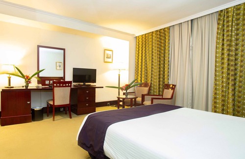 Kumasi Hotel | Experience Comfort at Lancaster Kumasi with Pool & Spa