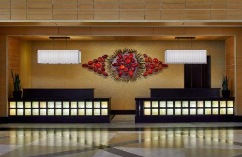 Lancaster Hotel | Discover Comfort at Lancaster Marriott in Penn Square