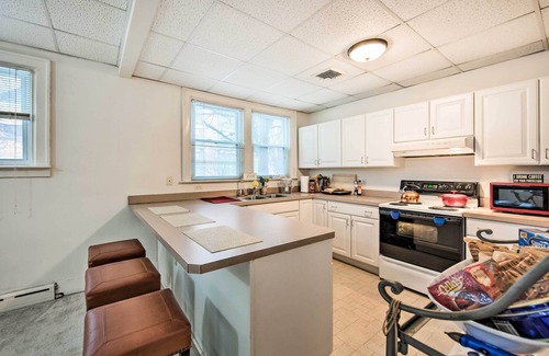 Lancaster House | Guest Rated 10/10: Lancaster Unit with Expansive Porch