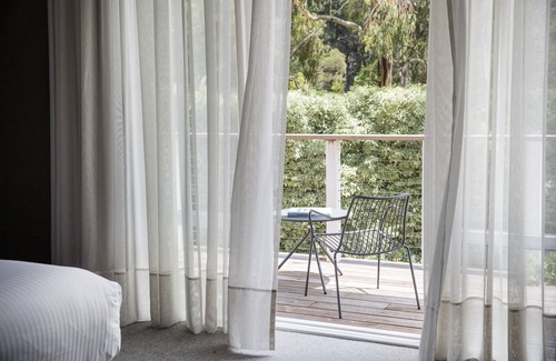 Red Hill House | Relax at Lancemore Lindenderry Red Hill - 5-Star Retreat