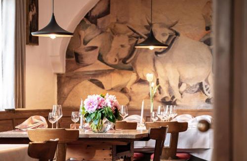 Berg/Monte Hotel | Pet-Friendly Retreat with Pool and Ocean View at Bad Turmbach