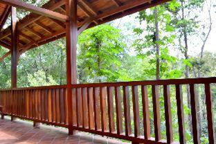 Imbulpe Hotel | Budget-Friendly Stay at Landa Holiday House with Breakfast