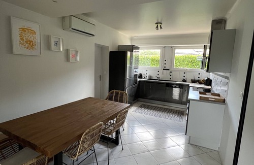 Tosse House | Unwind at Landes Villa in a Serene Wooded Park