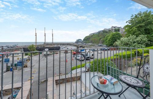 Saundersfoot House | Pet-Friendly Retreat at Landfall: Ideal for Families