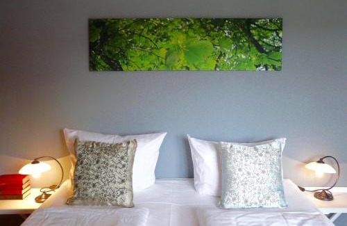 Neuastenberg House | Welcoming Landfein Big Country House with Spa & Pet-Friendly