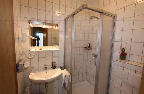 Mamming Hotel | Explore Landgasthof Apfelbeck: Rated 9/10 with Family Amenities