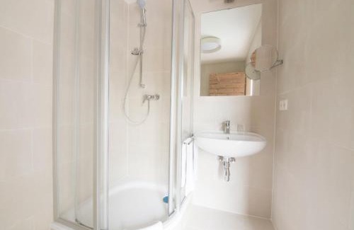 Konigsbrunn am Wagram Hotel | Discover Landgasthof zum Goldenen Hirschen - 8.4 Rated Stay