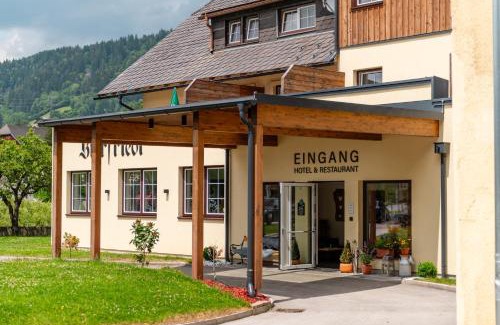 Michaelerberg-Pruggern Hotel | Discover Landgasthof Bierfriedl: Pet-Friendly Retreat
