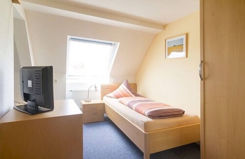 Herrieden Hotel | Guest Rated 9/10: Landgasthof Birkel with Family-Friendly Amenities