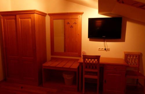Tarsdorf Hotel | Discover Landgasthof Entenwirt Tarsdorf - Rated 9/10!