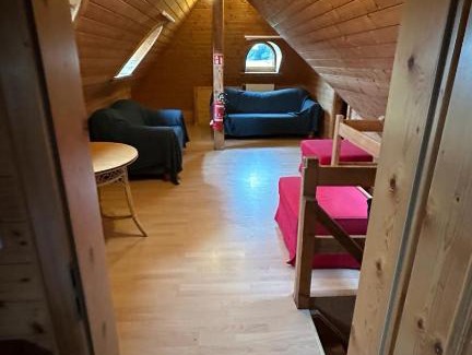 Ormalingen Hotel | Discover Landgasthof Farnsburg: Oceanfront Pet-Friendly Stay