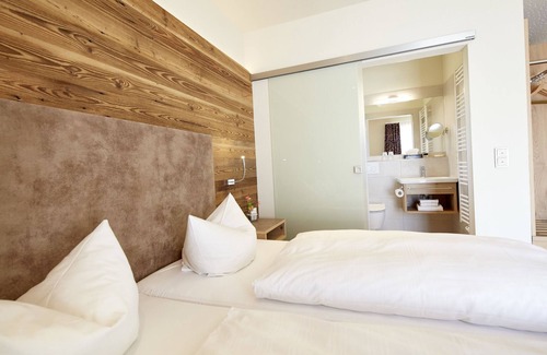 Dietersheim Hotel | Discover Landgasthof Fiedler: Spa & Family-Friendly Retreat