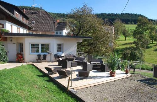 Uehlingen-Birkendorf Hotel | Experience Landgasthof Hirschen Untermettingen with Ocean Views