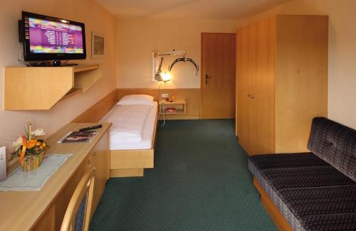 Volders House | Pet-Friendly Retreat at Landgasthof Jagerwirt, 8/10 Rated