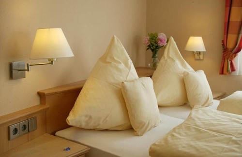 Neubulach Hotel | Discover Landgasthof Löwen: 9/10 Rated with Family Amenities