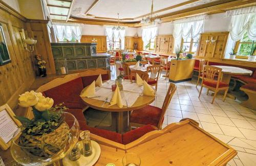 Rast Hotel | Guest Rated 10/10 at Landgasthof Löwen with Dining Options