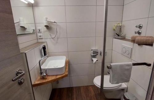Bubenreuth Hotel | Pet-Friendly Retreat at Landgasthof Mörsbergei