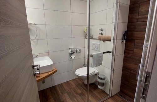 Bubenreuth Hotel | Pet-Friendly Retreat at Landgasthof Mörsbergei
