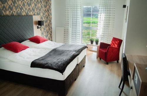 Niedersprockhovel Bed & Breakfast | Cozy Landgasthof Obersteberg: Guest Rated 9/10 & Kitchen