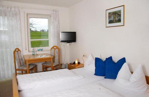 Laubbach Hotel | Comfortable Stay at Landgasthof Schwanen with Breakfast