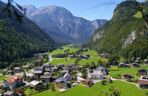 Weißbach bei Lofer Hotel | Discover Landgasthof Seisenbergklamm: Rated 9/10 with Hot Tub