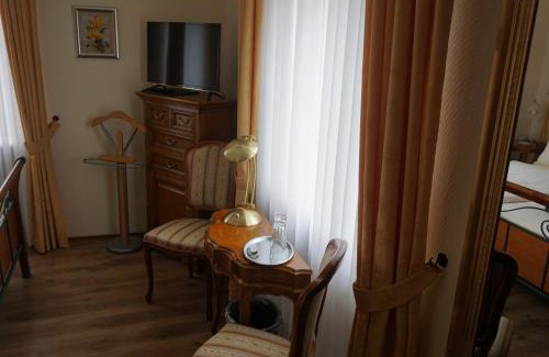 Plaidt Bed & Breakfast | Inviting Landgasthof “Zur Alten Mühle”: Family & Accessible Stay