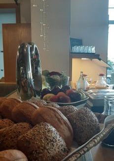Itzum-Marienburg Hotel | Cozy Landgasthof Zur scharfen Ecke with Family-Friendly Dining