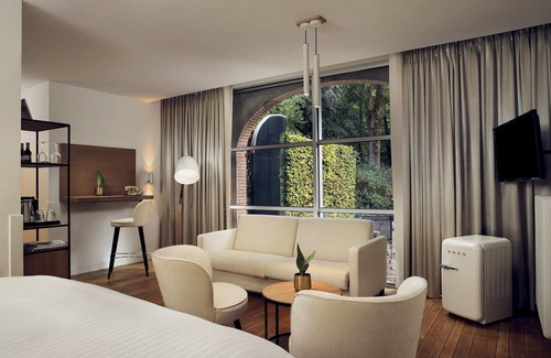 Municipality of Arnhem Hotel | Relaxing Retreat at Landgoed Hotel Groot Warnsborn, 4-Star